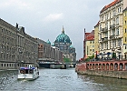 Mit dem Ausflugsschiff zum Berliner Dom : Häuser, Kanal