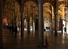 Cordoba in der Mezquita : Säulen, Moschee